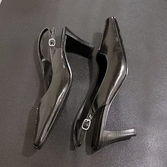 VILLAGER A LIZ CLAIBORNE COMPANY QUEBEC POINTED TOE SLIP-ON SLINGBACK SANDALS - Picture 12 of 16